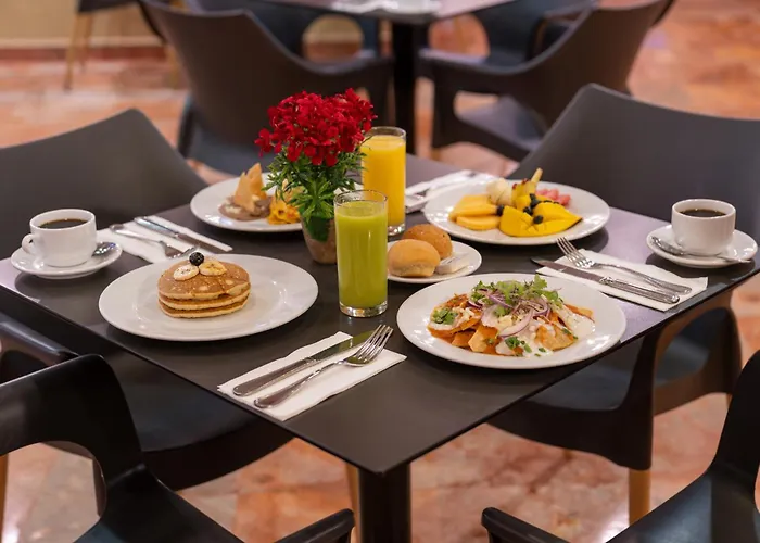 Oasis Palm Hotel Cancun